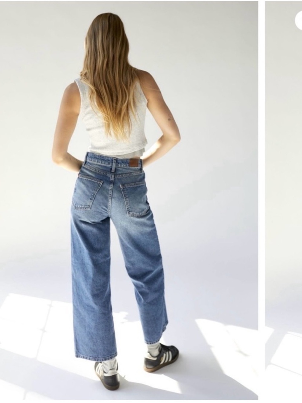 BDG Urban Outfitters Light Wash High & Wide Denim Crop Jeans - Picture 2 of 5